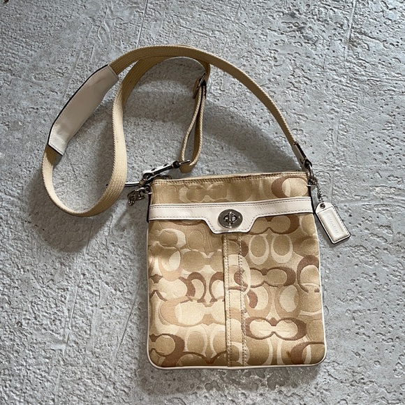 Authentic Vintage Beige Coach Crossbody Bag Genuine Leather Denim Y2K EUC - Picture 1 of 8